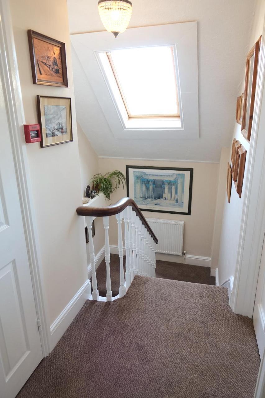 Chilterns Guest House Llandudno Ngoại thất bức ảnh